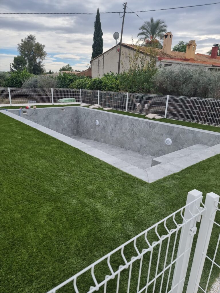 Especialistas en construcción de piscinas de hormigón proyectado en Murcia